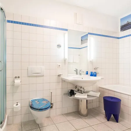 Apartment Kaiservillen - Mit 2 Schlafzimmern Und Balkon D212